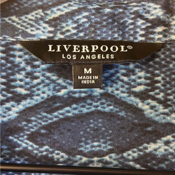 Liverpool Jeans Company Blue Snake Print Button-Up Blouse Top Size Medium - Picture 3 of 5